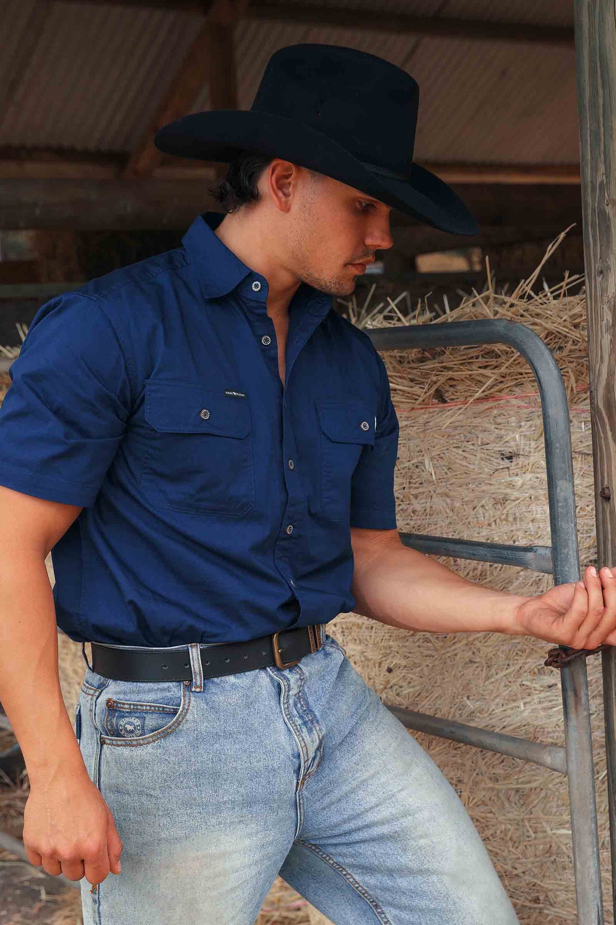 Lake Argyle Mens Short Sleeve Full Button Work Shirt - Navy