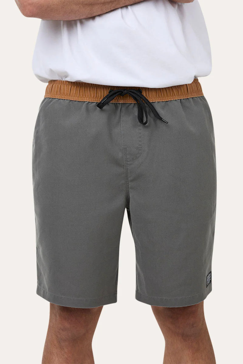 River wood Men’s 18 Inch Outseam Board Shorts - Black